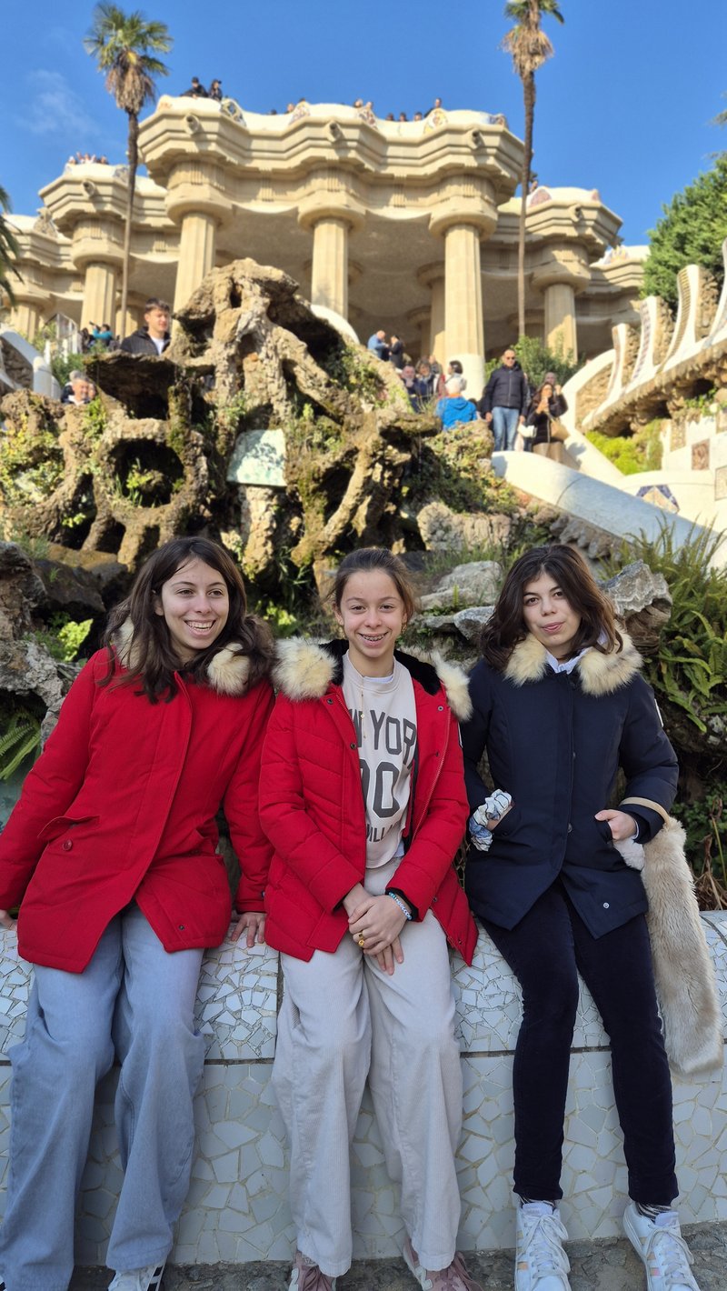 Les sœurs au Parc Güell